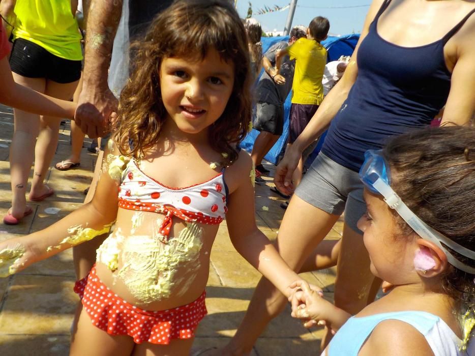 La merengada i la ruixada de la Festa Major Infantil de Sant Joan de Vilatorrada