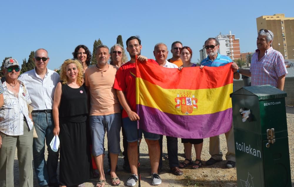 IU rinde homenaje a las víctimas de los fusilamientos de la Guerra Civil.