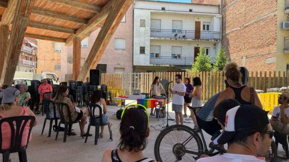 La caminada «Caminem amb orgull» aplega una setantena de persones | AJ. SANT FRUITÓS DE BAGES