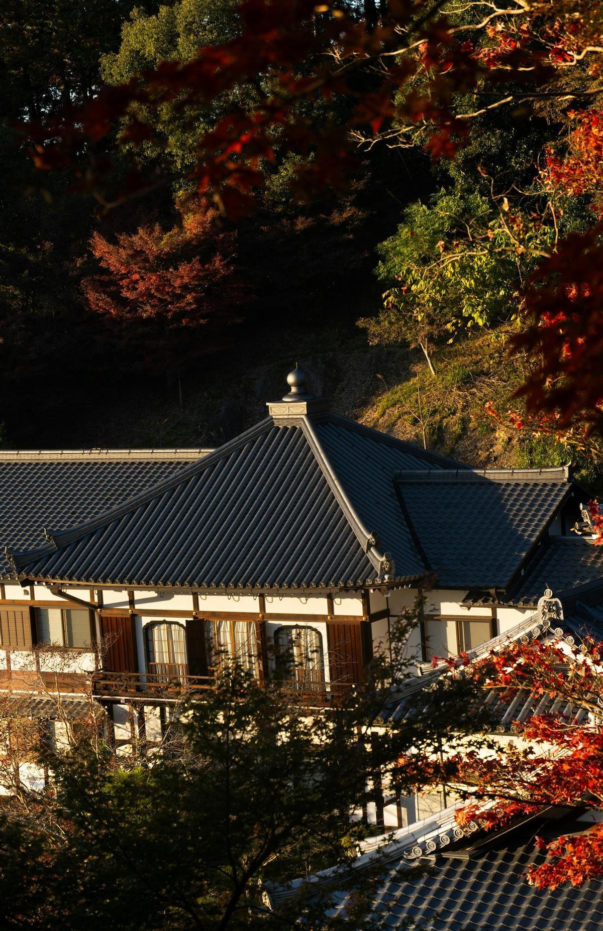 Un edificio de arquitectura tradicional en Asuka
