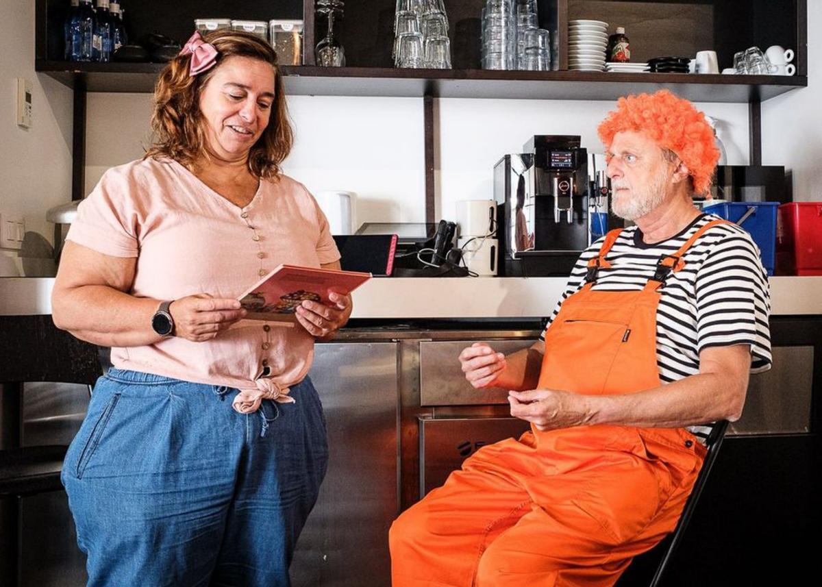 Una de las escenas de la obra teatral ‘Teo té una cita’.