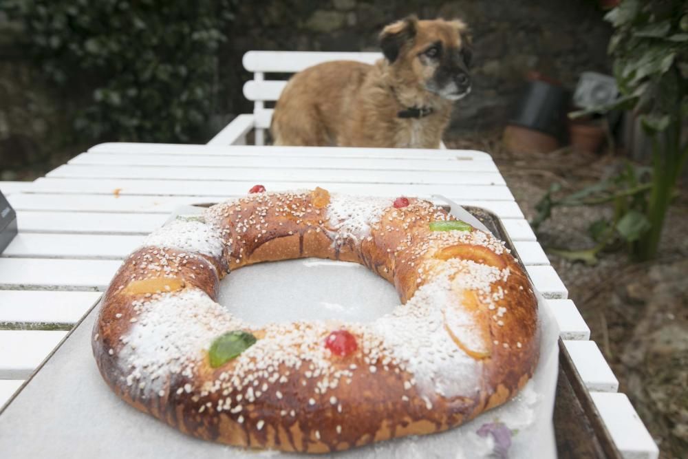 Así se elabora el roscón de Reyes en Busto