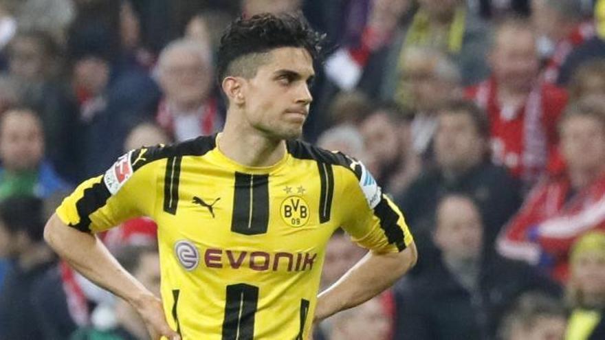 Bartra pasará un par de días en el hospital tras ser operado de la muñeca