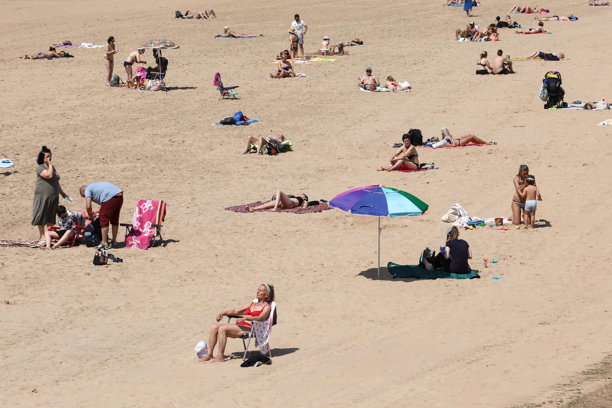 Calor en Gijón el último domingo de mayo