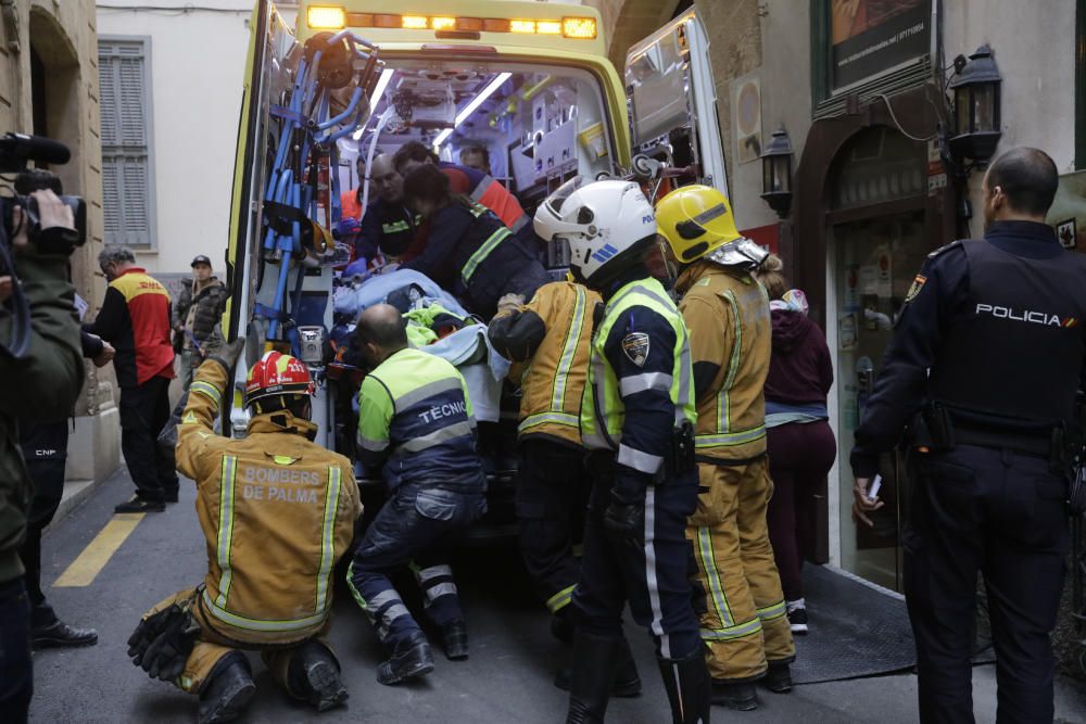 Un trabajador cae desde un cuarto piso por el hueco de un ascensor en Palma