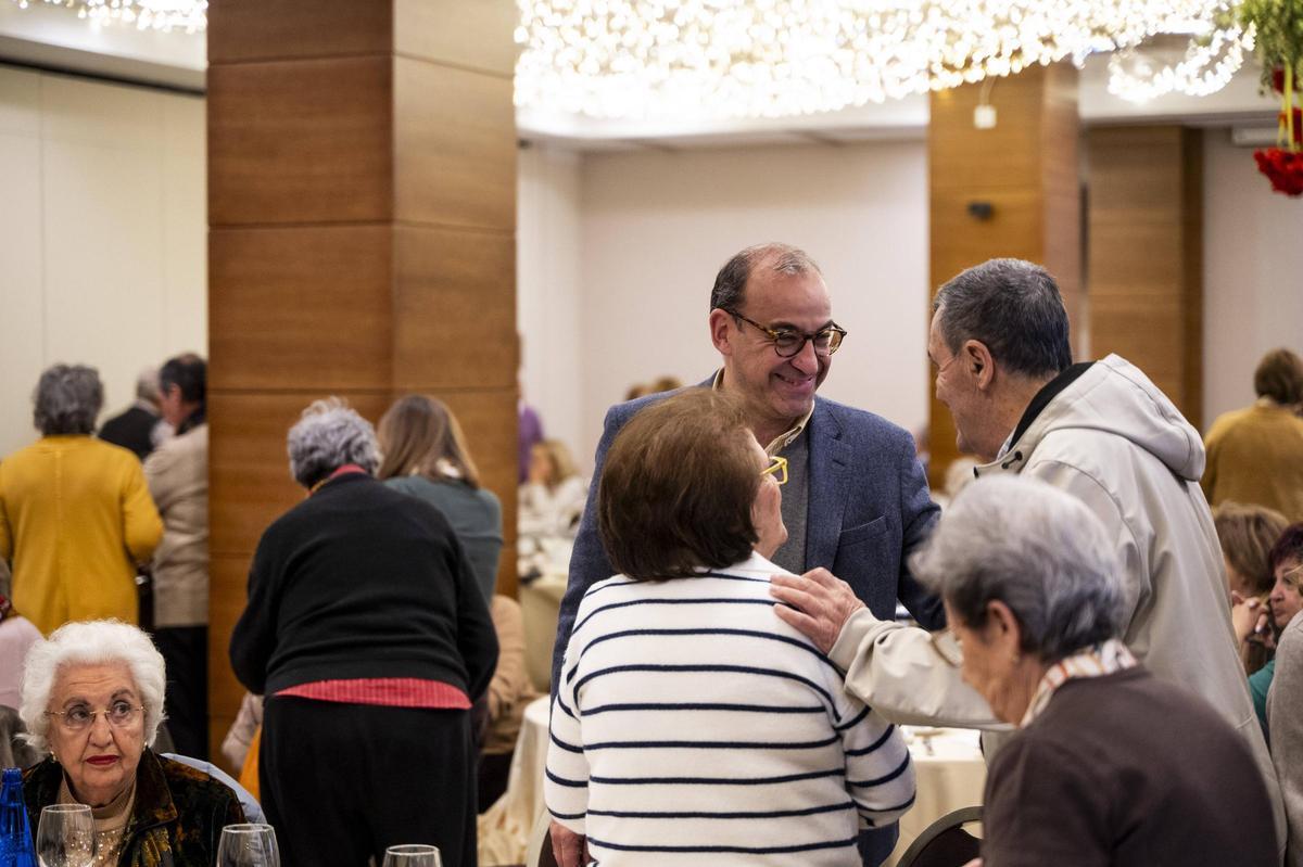 El hotel Don Manuel de Cáceres acogió este sábado el acto de apertura del año de la Asociación de Amigos del Centro de Cirugía de Mínima Invasión