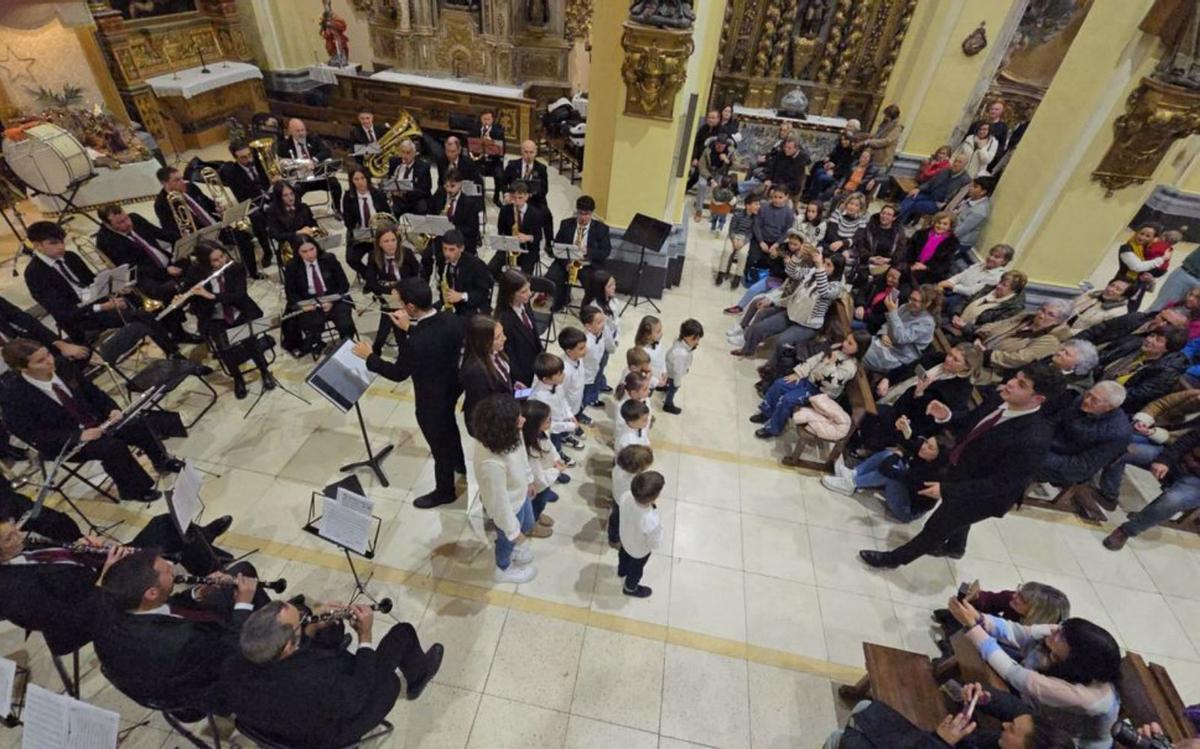 Espacio Musical,  agrupación mixta de músicos profesionales y aficionados. | SERVICIO ESPECIAL