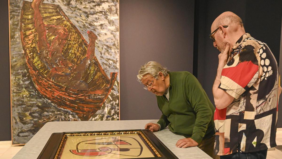 Montaje de la exposición "Compromiso con el arte. de Miró a Barceló"