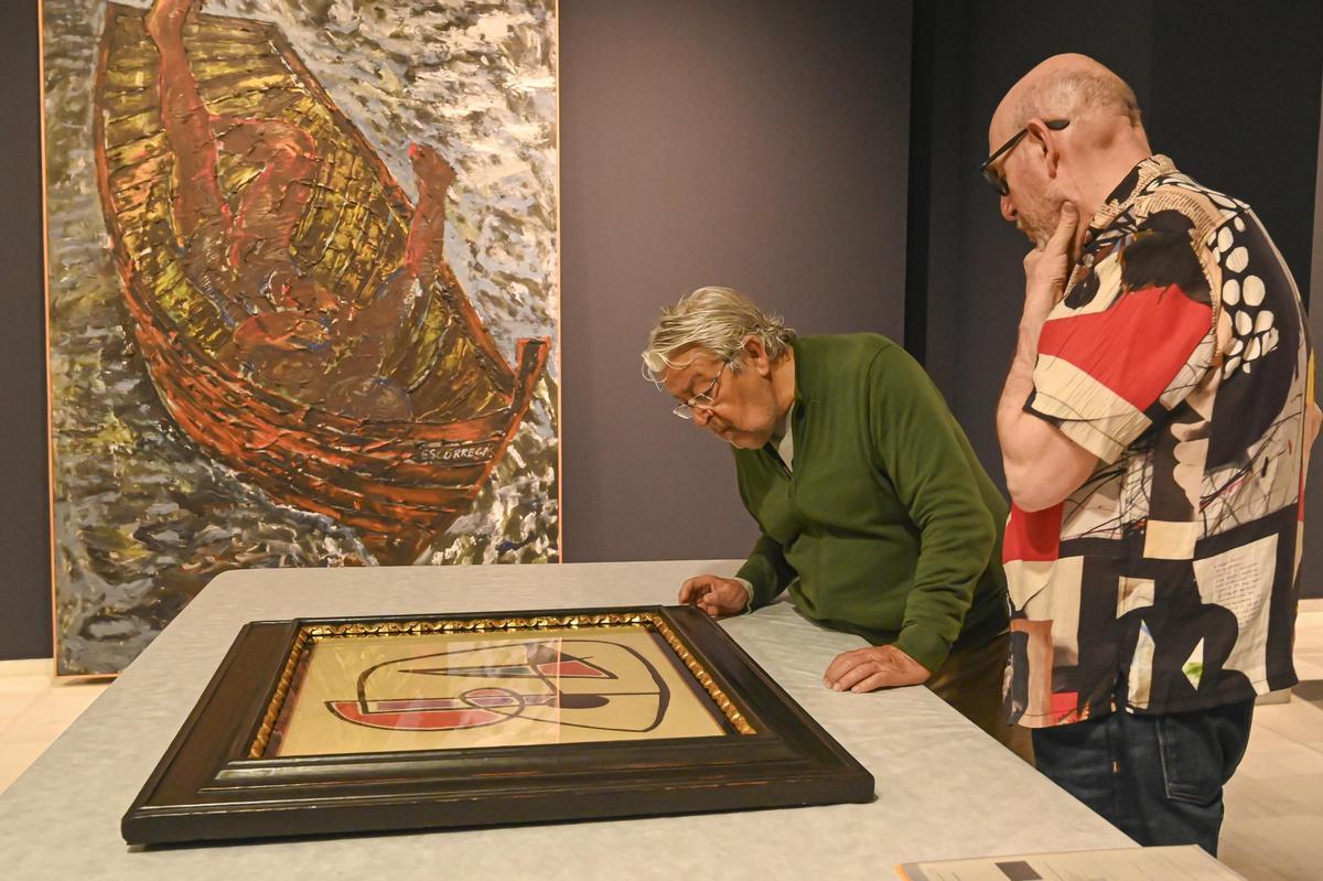 Muntatge de l’exposició “Compromís amb l’art. De Miró a Barceló”