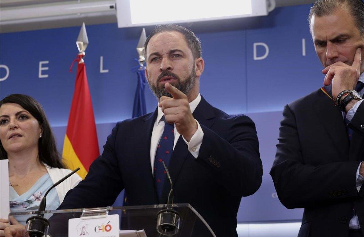 Santiago Abascal, en una rueda de prensa de Vox en el Congreso de los Diputados.