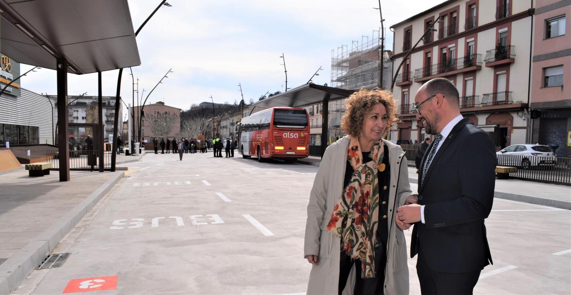 Les millors fotos de la inauguració de l'estació de busos de Gironella