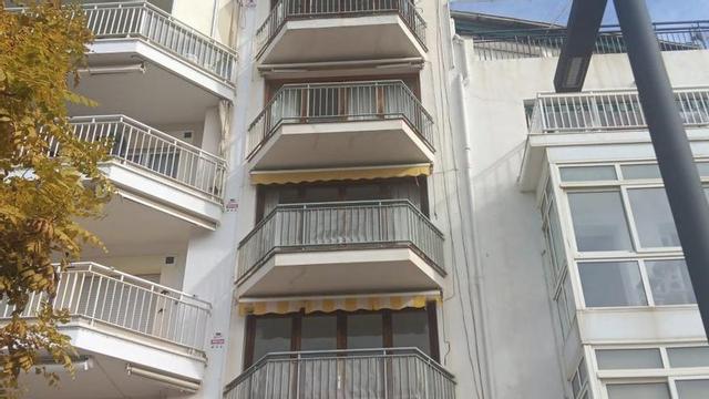 L’edifici de l’avinguda Rhode de Roses.