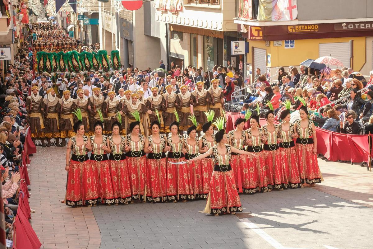 Así ha sido la Entrada Mora de las fiestas de Petrer Así ha sido la Entrada Mora de las fiestas de Petrer