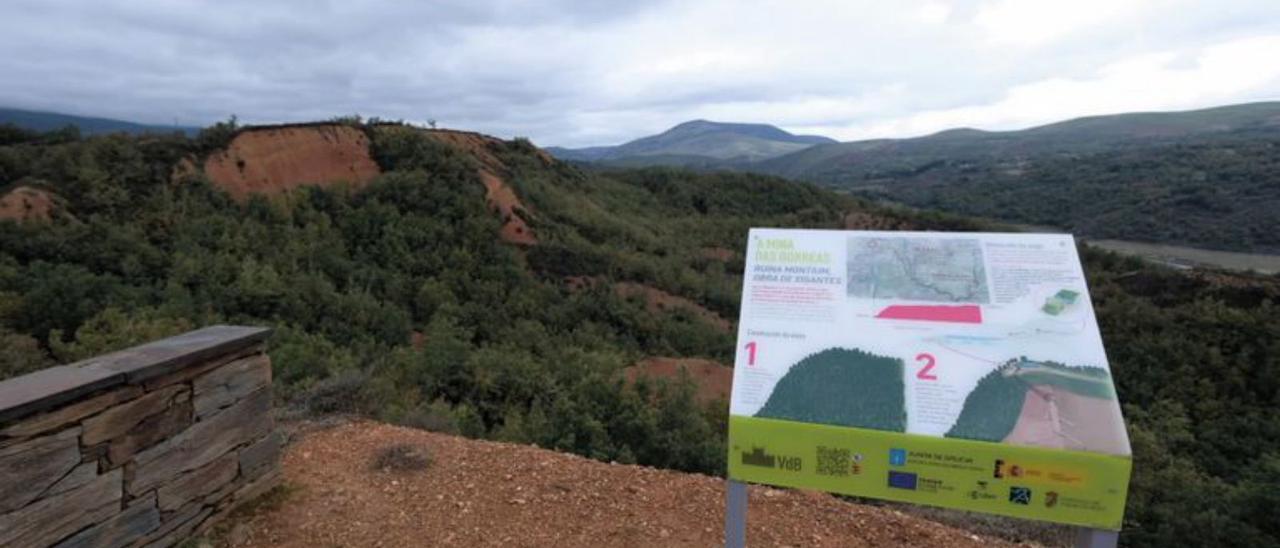 Na imaxe grande:vista desde o miradoiro sur de As Borreas.
