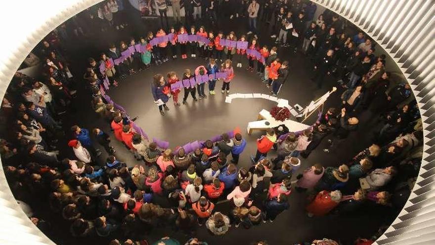 Acto contra la violencia machista en Lalín. // Bernabé/Gutier