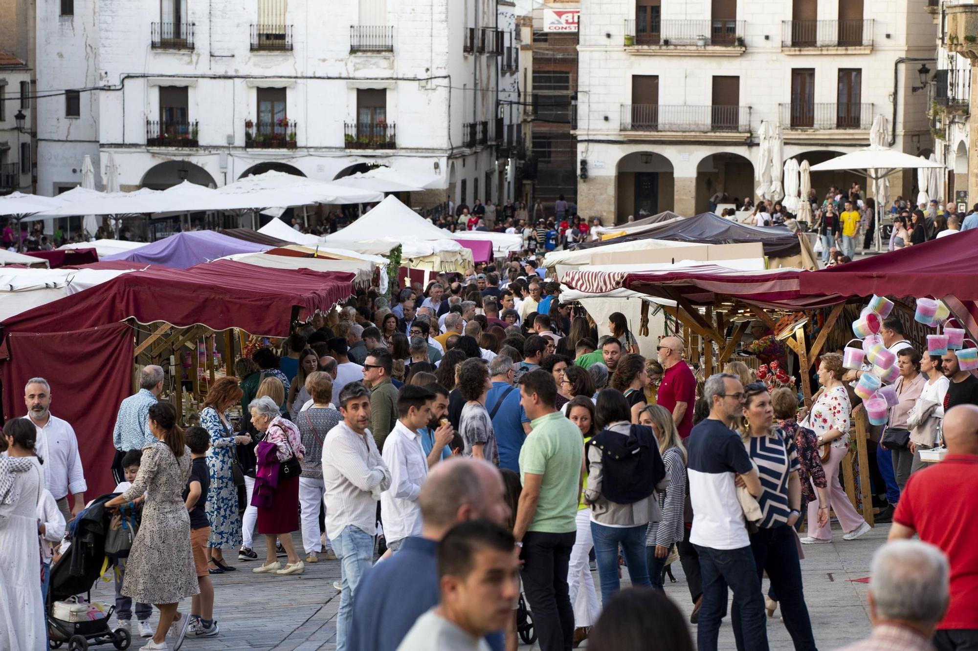 Así se ha desarrollado el sábado en el Mercado de la Primavera de Cáceres