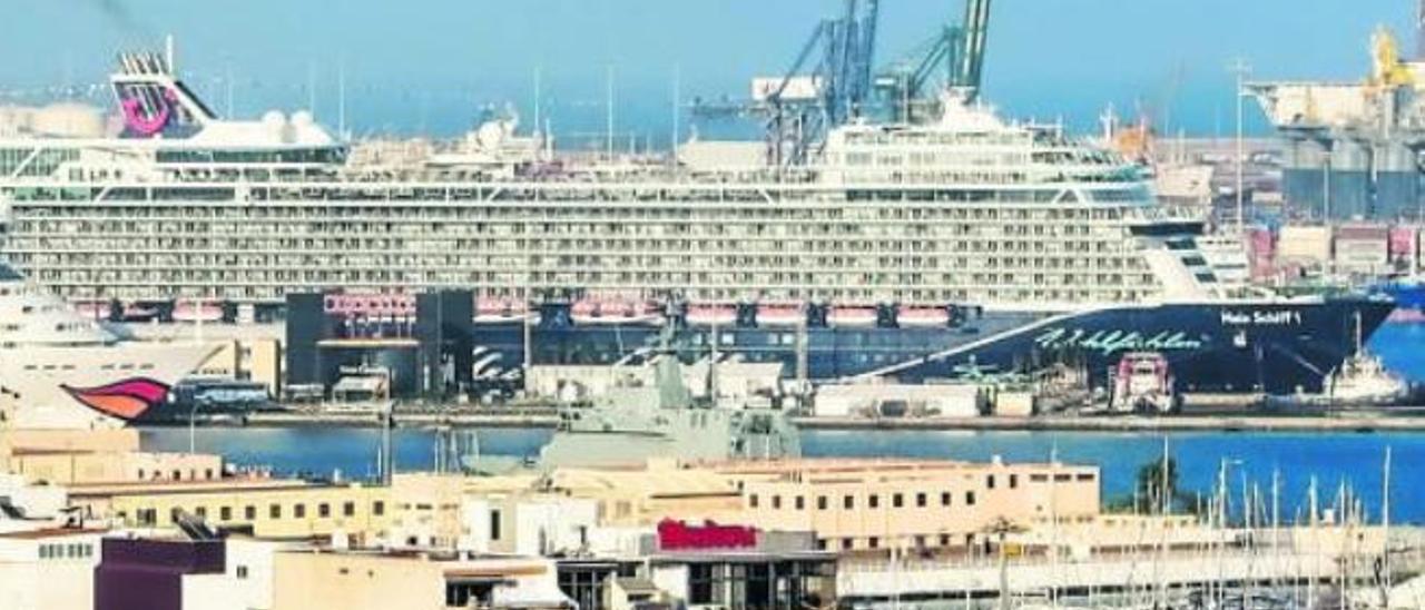 Las Palmas lidera en cruceros a pesar de la falta de infraestructuras