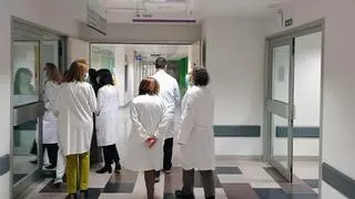 Uno de cada cuatro médicos españoles sufre desgaste profesional en un sistema que es "una fábrica de agotamiento"