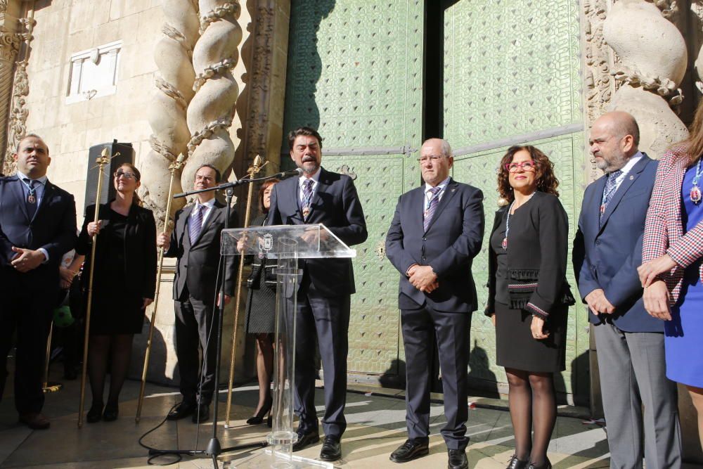 La Concatedral ha acogido hoy la solemne misa, presidida por el obispo Jesús Murgui, con motivo de San Nicolás, patrón de Alicante, según la organización.