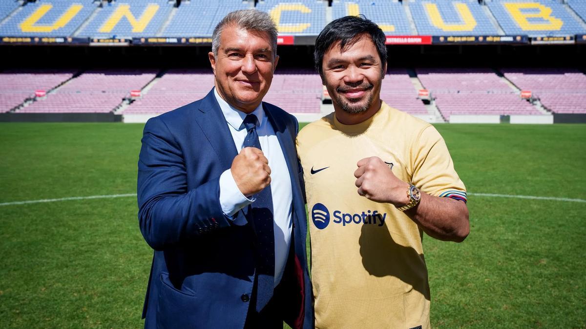 Joan Laporta y el exboxeador filipino Manny Pacquiao, el miércoles en el Camp Nou.