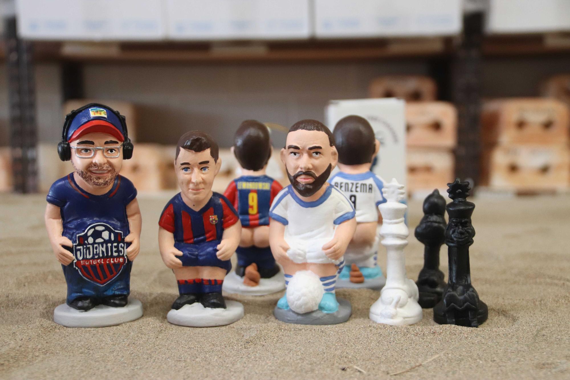 Lewandowski, Benzema, Feijóo o Vegeta: alguns dels nous caganers d'aquest Nadal