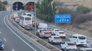 Tráfico en Alicante hoy: accidente en la N-332 en Sant Joan y retenciones en la A-70 con 35 incidencias activas