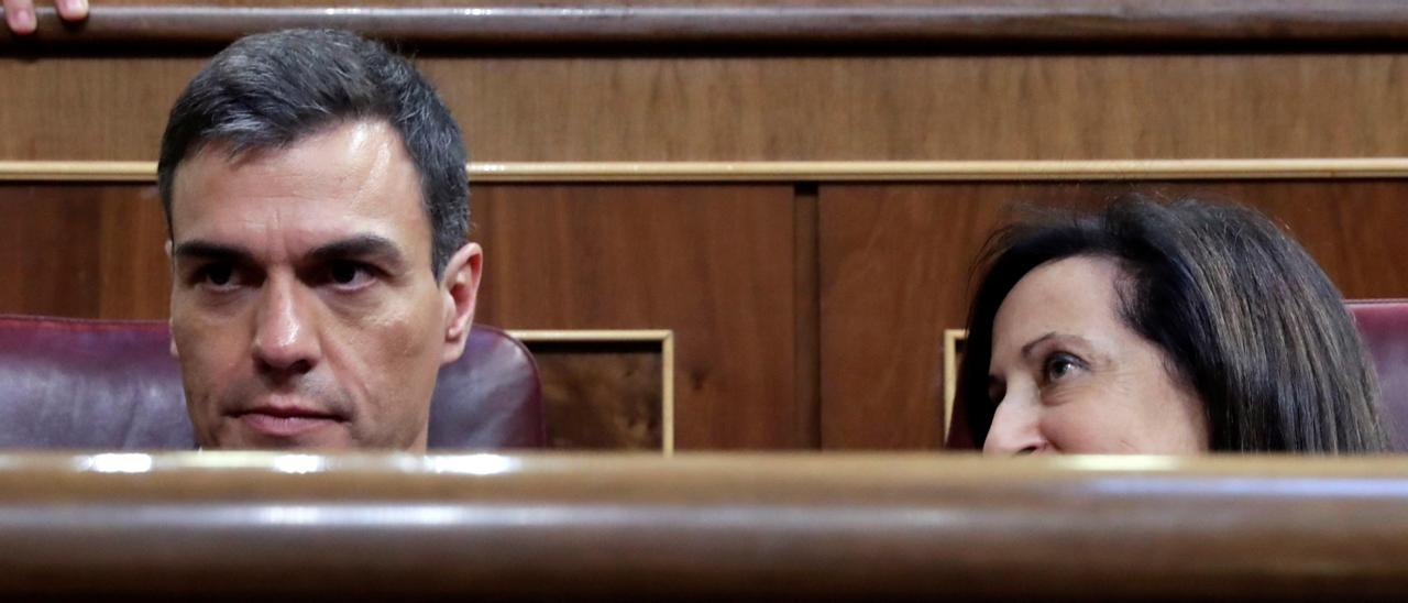 Pedro Sánchez y Margarita Robles.