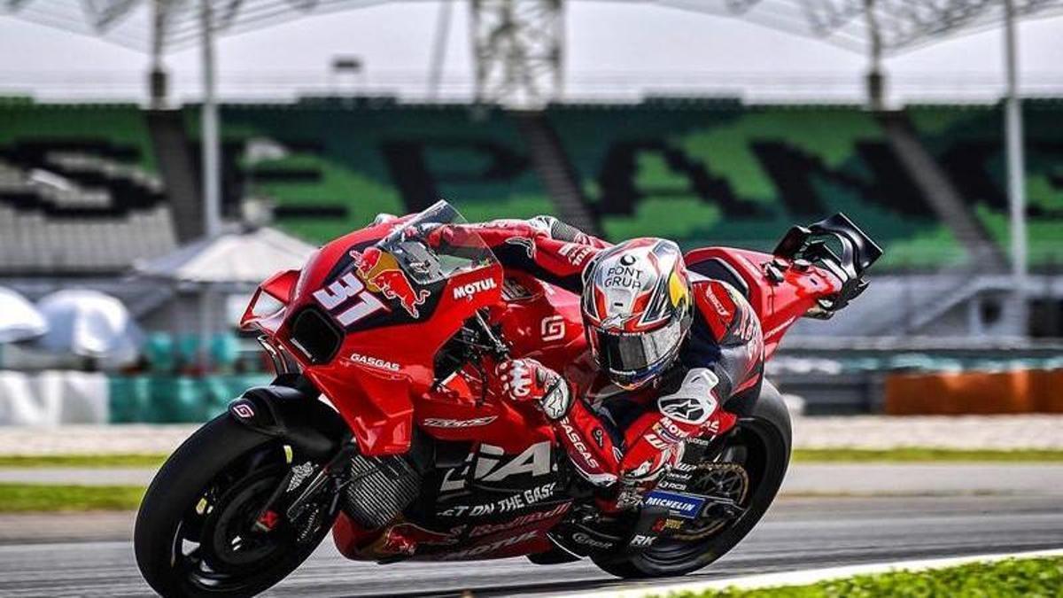 Pedro Acosta, en una imagen de los entrenamientos en Sepang