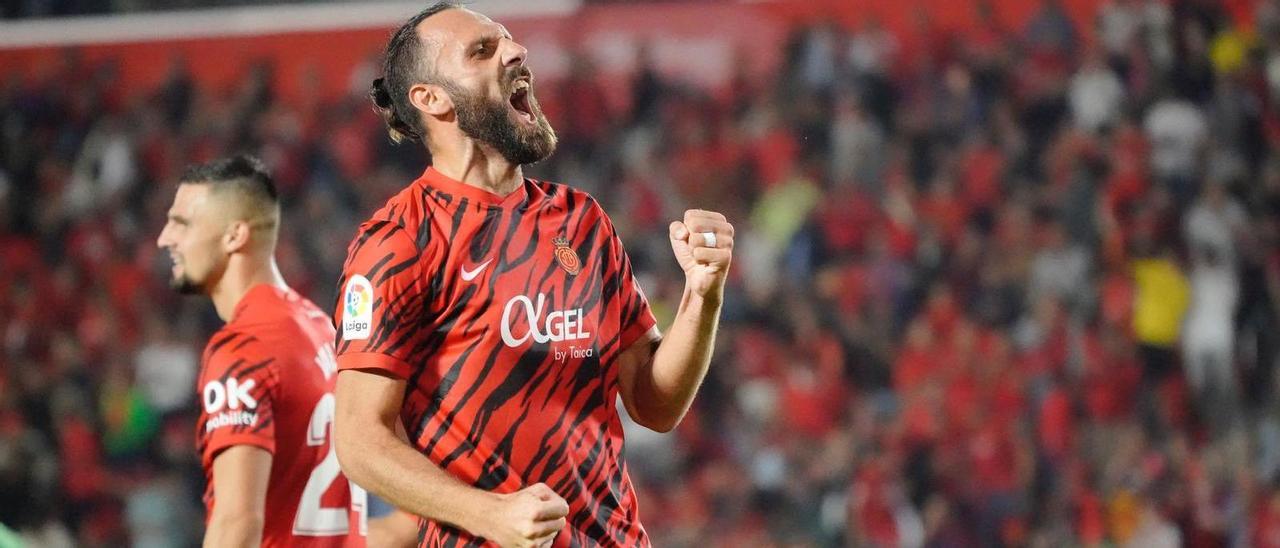 Muriqi celebra uno de los ocho goles que ha marcado en lo que va de temporada