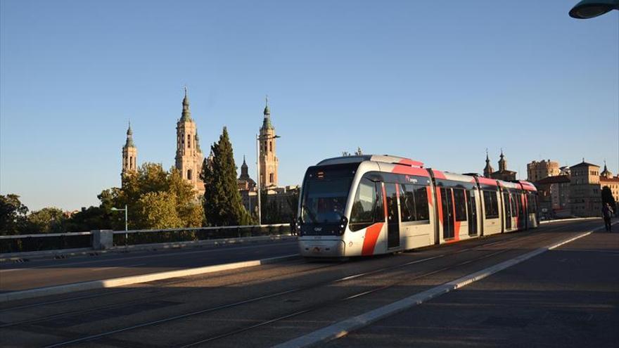 Santisteve promete asegurar la movilidad ante huelga del tranvía por Pilares