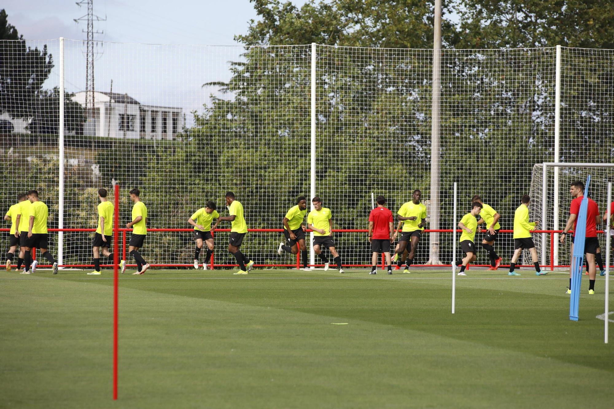 Así fue el primer entrenamiento de la era Albés en el Sporting (en imágenes)