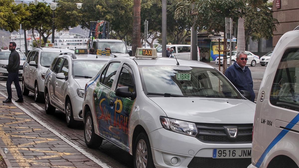 Taxis en Santa Cruz de Tenerife.