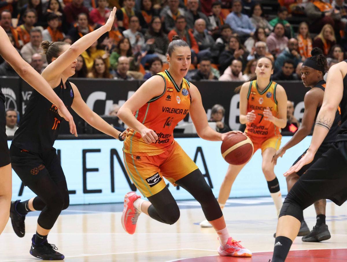 Remontada 'taronja' y a cuartos de final de la Euroliga