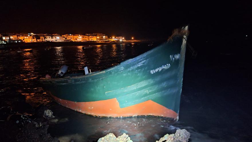 Dos embarcaciones llegaron este jueves a Canarias con 36 migrantes