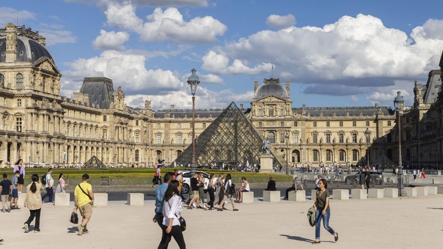 Qué sabemos y qué no de la nueva gala benéfica de la moda en el Louvre