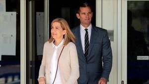 La infanta Cristina e Iñaki Urdangarin, saliendo de los juzgados de Palma, en una de las sesiones del juicio del ’caso Nóos’.