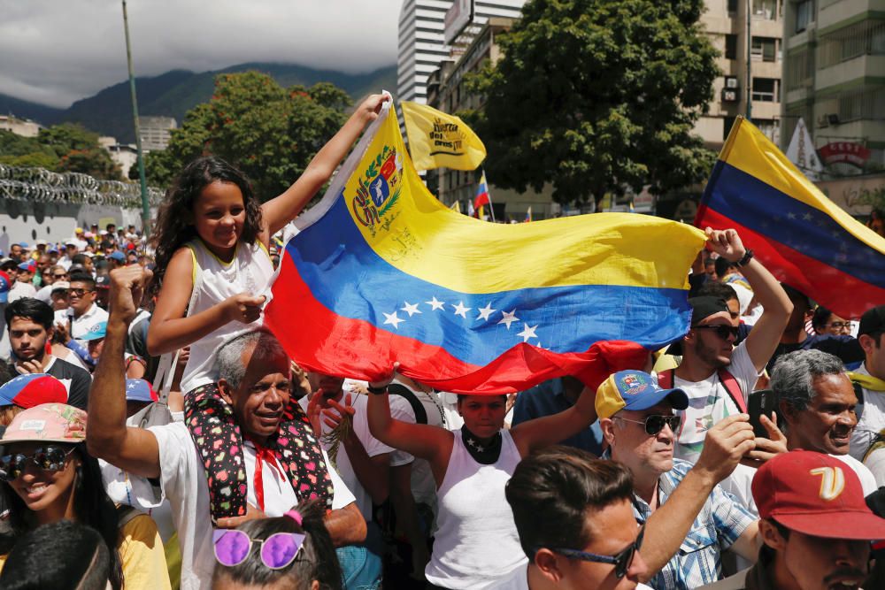 Disturbios en Venezuela por la entrada de la ayuda humanitaria internacional