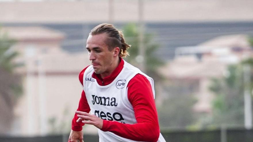 Pedro Benito, en un entrenamiento de esta semana. | REAL MURCIA