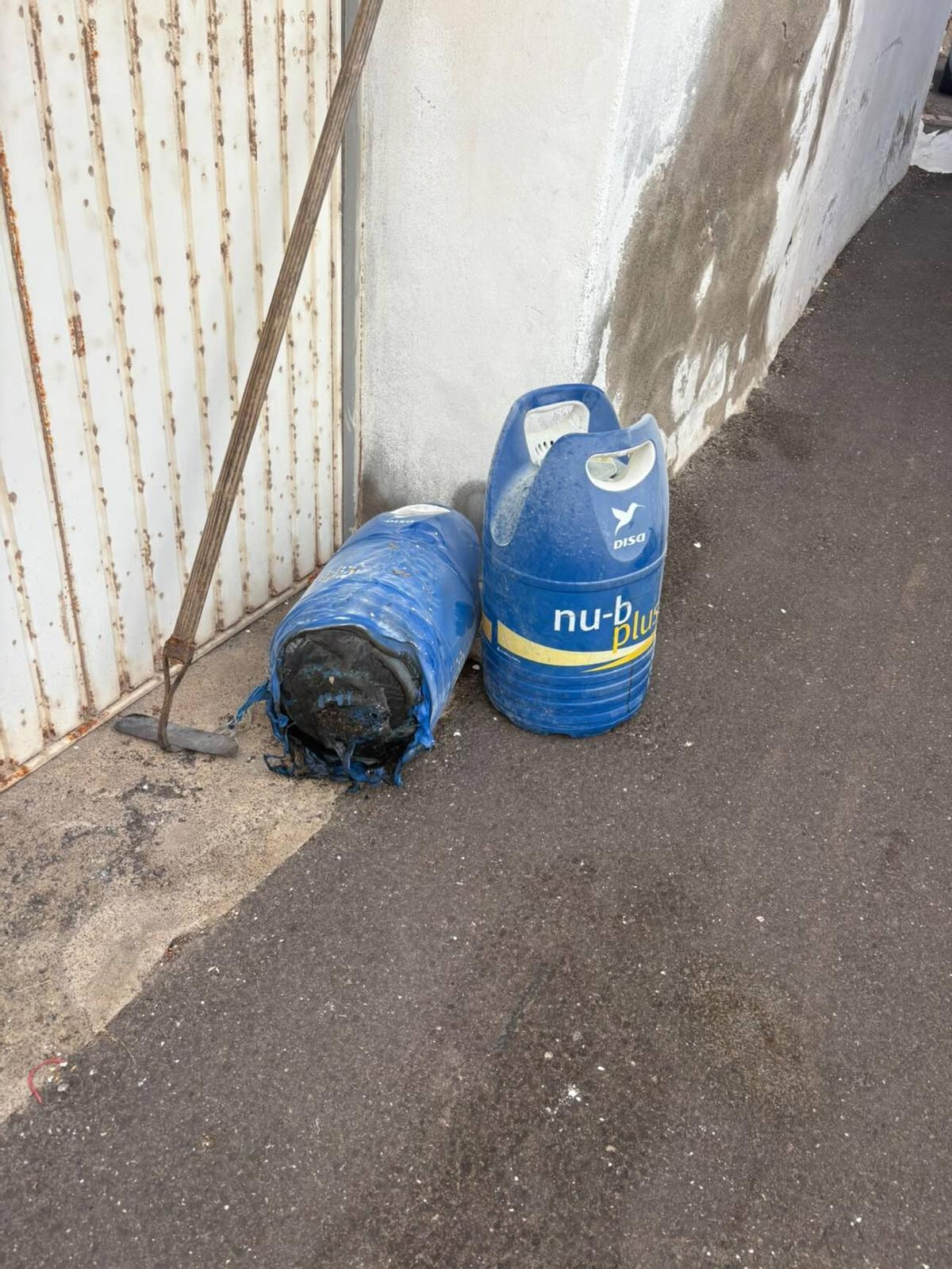 Un anciano resulta con quemaduras tras el incendio en el garaje de una vivienda en el norte de Lanzarote
