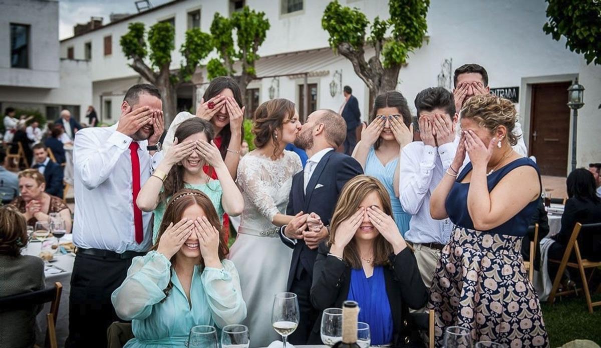 Fotos divertidas de tu boda: besos