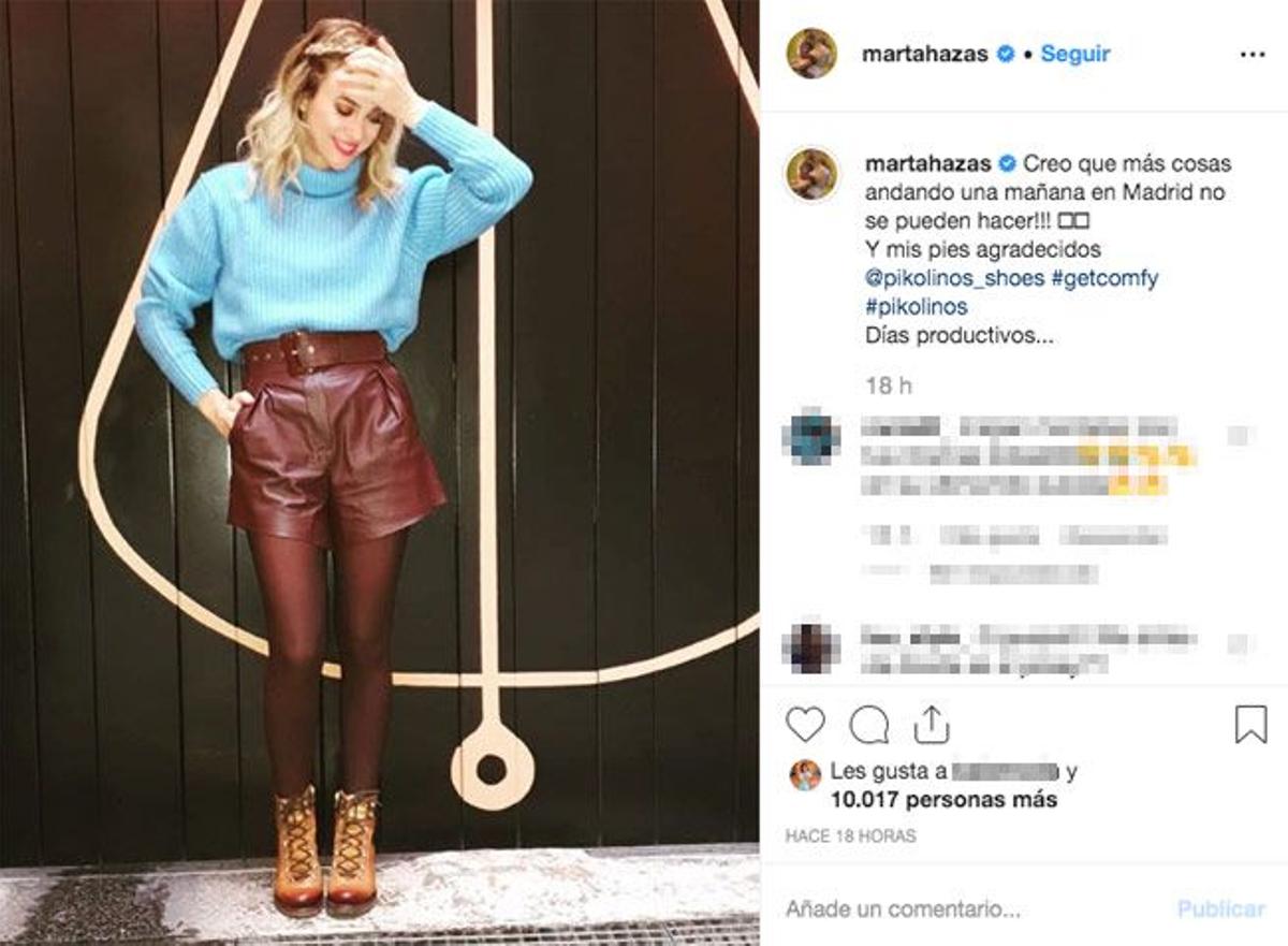 El look de otoño de Marta Hazas con bermudas de cuero de Uterqüe y botas de cordones de Pikolinos