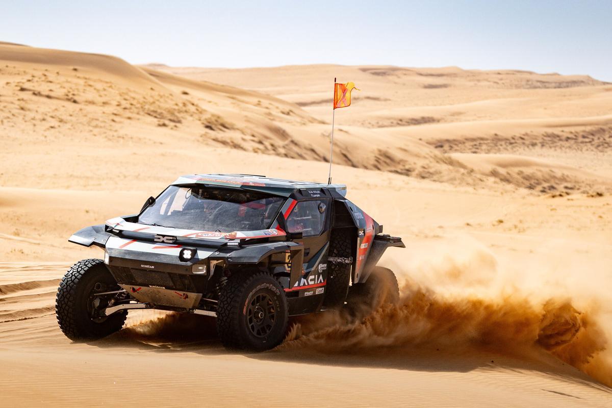 Nasser Al-Attiyah, durante una etapa del Rally Dakar 2026