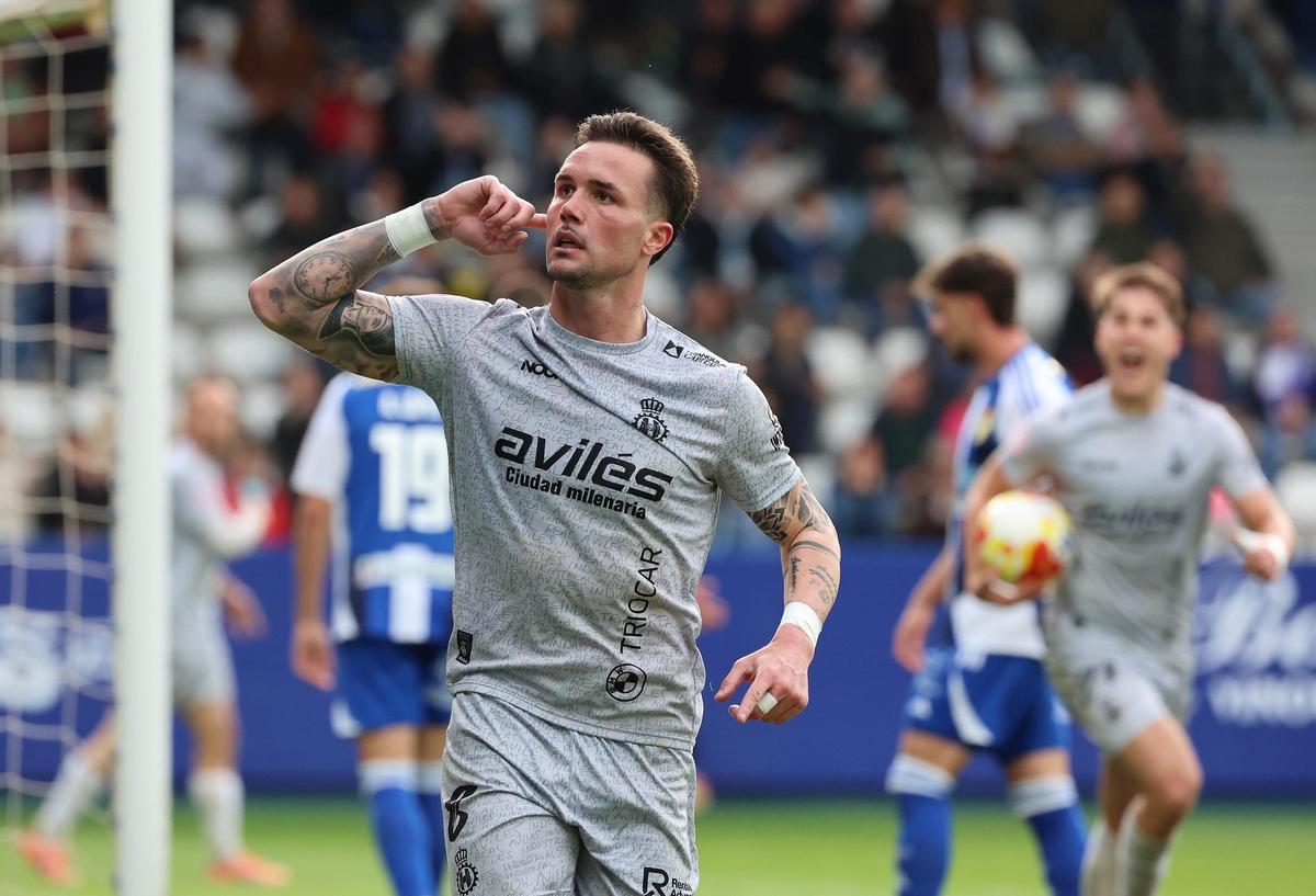 Las imágenes de la derrota del Avilés ante la Ponferradina