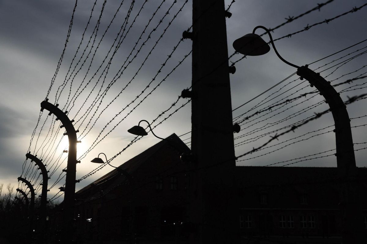 FOTODELDÍA Brzezinka (Polonia), 27/01/2025.- Una vista general del área del antiguo campo de Auschwitz en Oswiecim en el 80 aniversario de la liberación de la concentración nazi alemana y el campo de exterminio de Auschwitz-Birkenau, este lunes. Aschwitz-Birkenau fue liberado por el Ejército soviético el 27 de enero de 1945. El mundo conmemora su liberación observando el Día Internacional de la Memoria del Holocausto todos los años, el 27 de enero. EFE/ Leszek Szymanski PROHIBIDO SU USO EN POLONIA. PROHIBIDO SU USO EN POLONIA