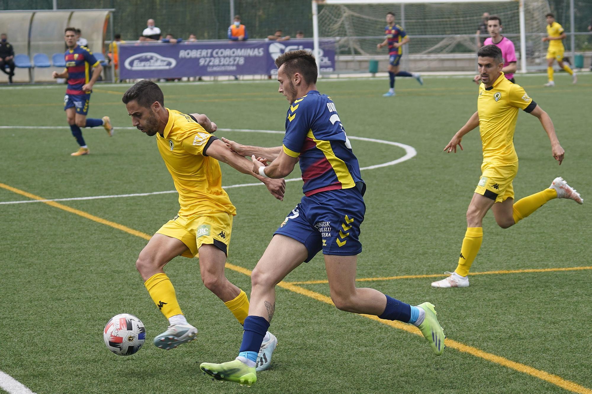 El Llagostera és de Primera RFEF (3-3)