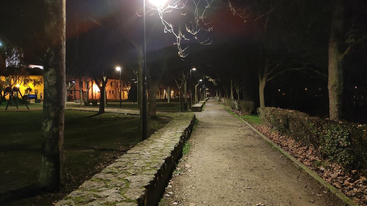 Iluminación del parque de Olivares