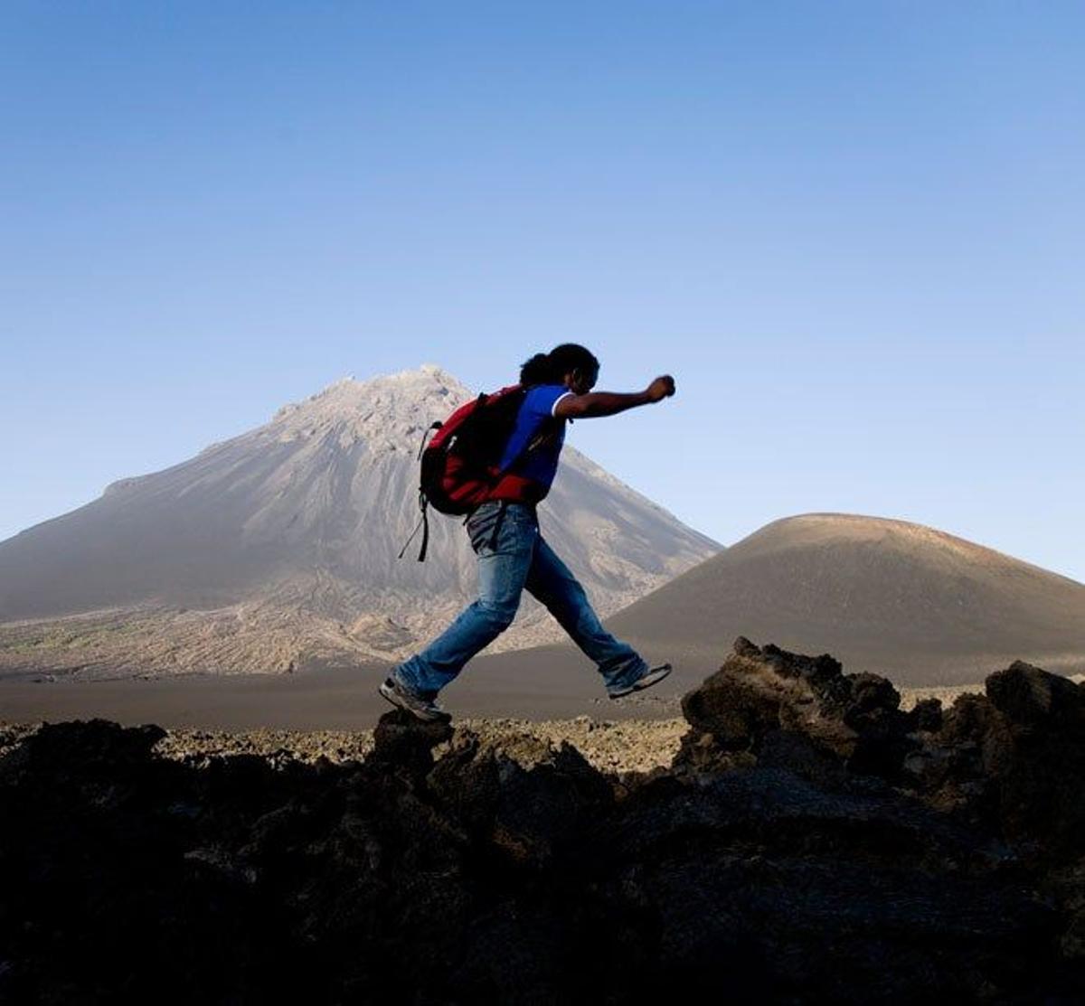 Paisaje de Cha das Caldeiras, a los pies del volcán Fogo, en la isla homónima.