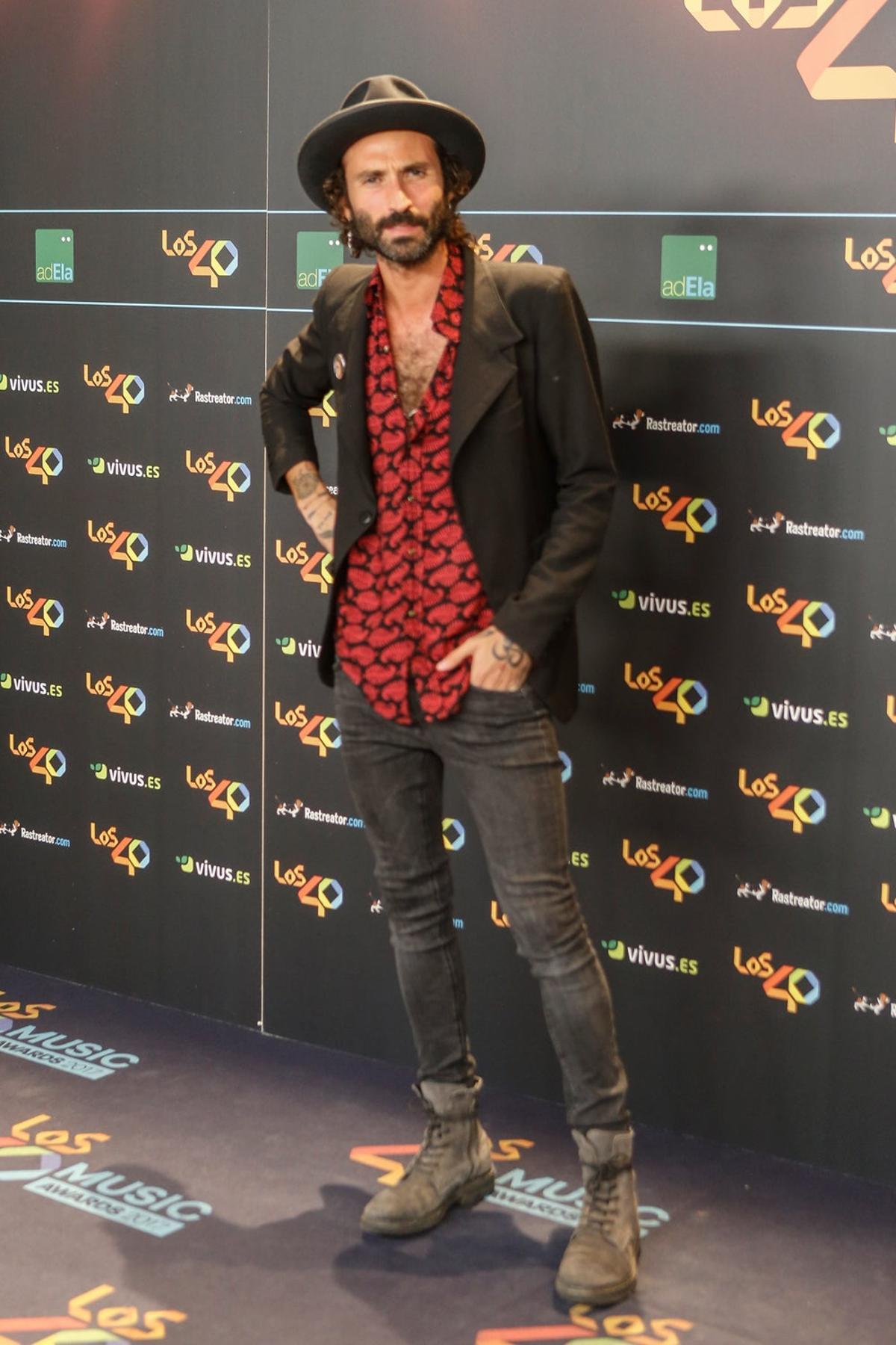 Leiva un valiente: apuesta por el rojo (y él si que está de duelo)