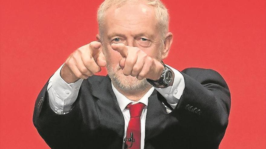 Corbyn coloca a los laboristas en el «umbral del poder»