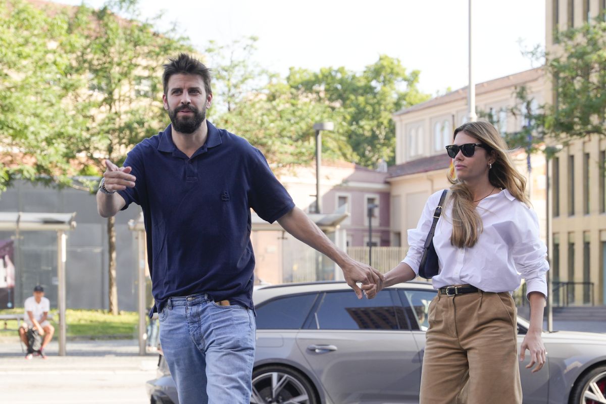 Gerard Piqué y Clara Chía desmienten su ruptura